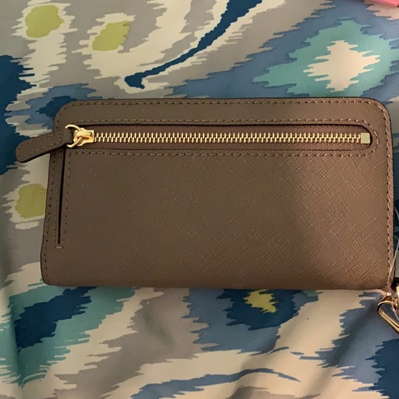Wristlet - Picture 2 of 6